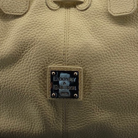 Dooney and Bourke Bag - Picture 3 of 8